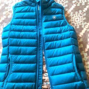 Ariat kids packable down vest sz med